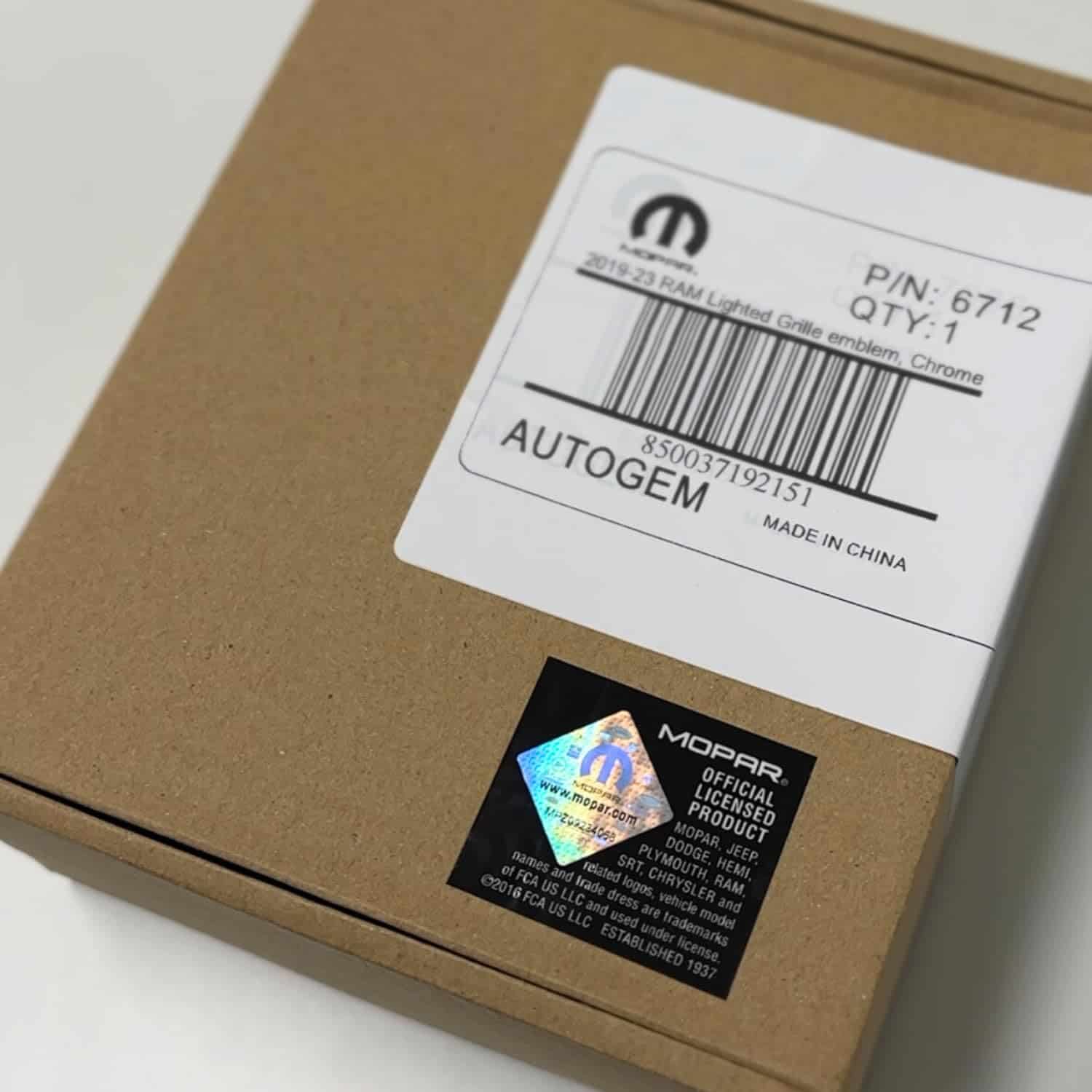 Emblema de parrilla iluminado Autogem 2019-23 RAM, cromado - Imagen 5