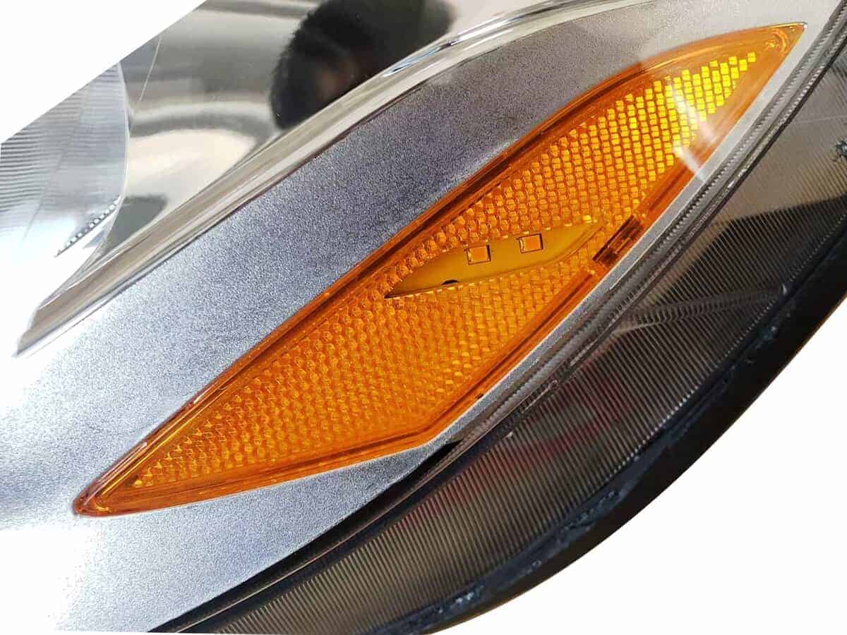 Faros Delanteros de Repuesto Lado Izquierdo con Moldura - Imagen 6