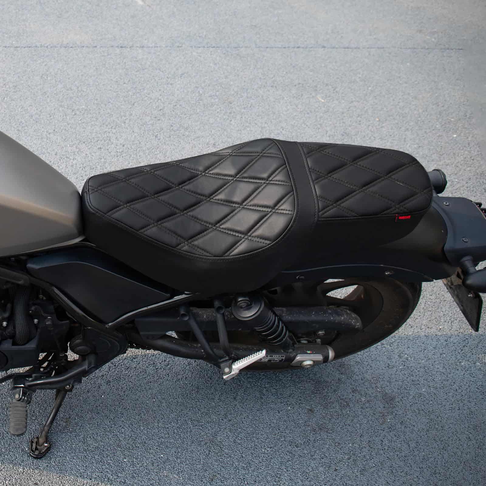 Asiento de piloto y pasajero de una pieza con patrón de