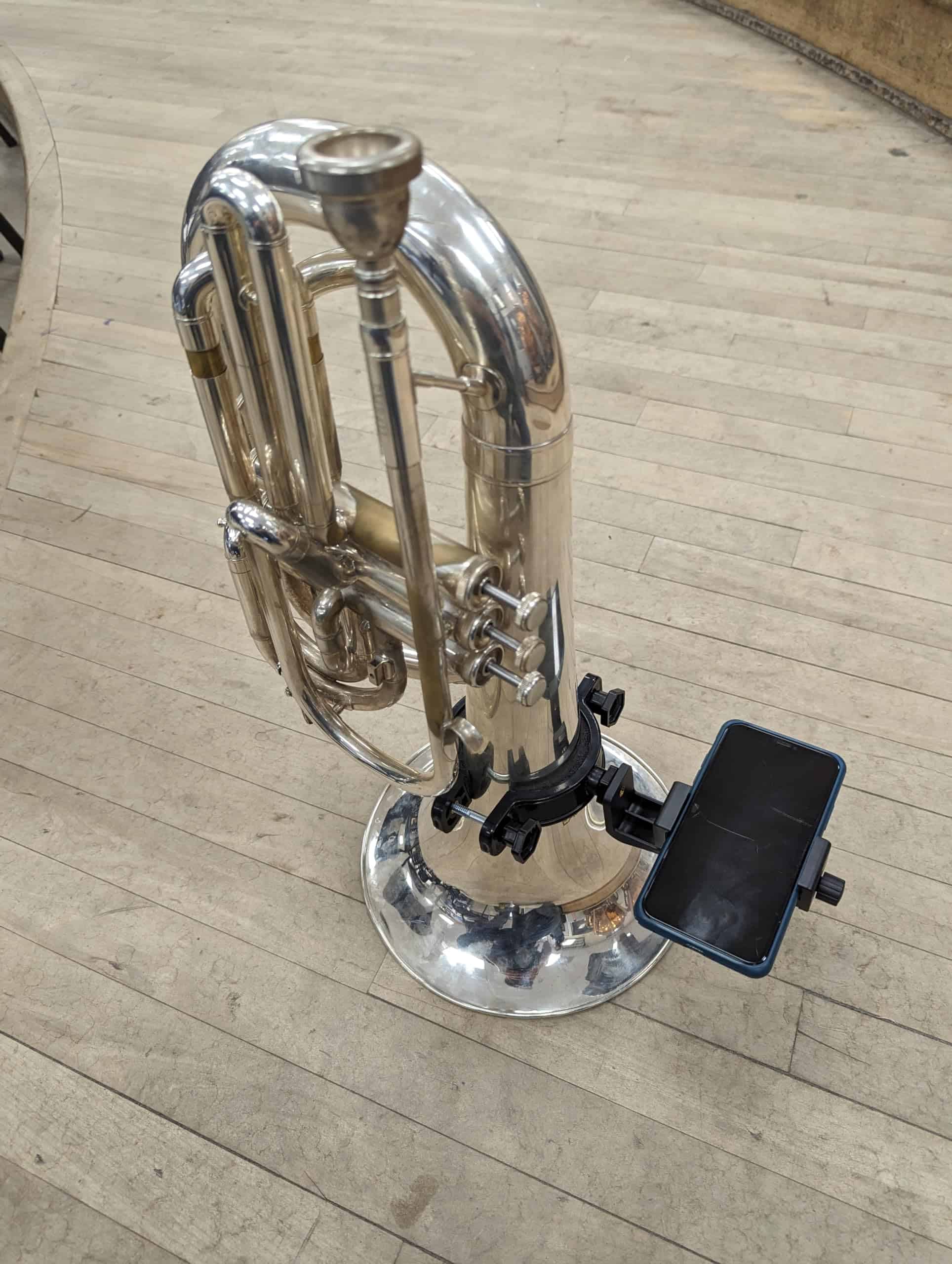 Gripophone Low Brass XL Phone Lyre 2”-4” para Barítono - Imagen 4