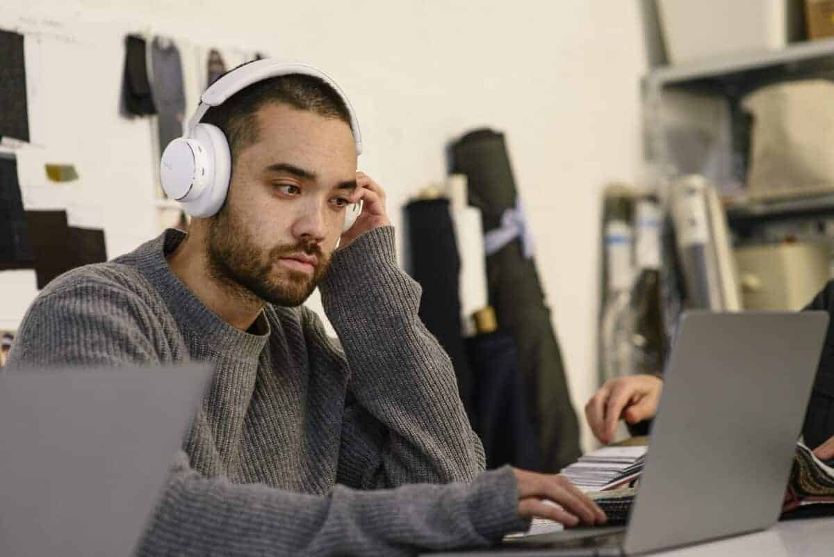 Audífonos inalámbricos con cancelación de ruido sobre la - Imagen 5