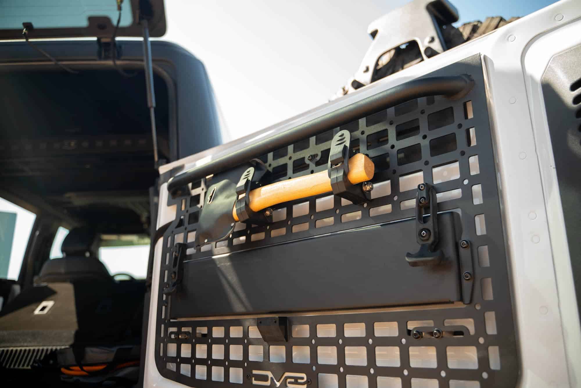 Soportes de liberación rápida universales DV8 Offroad | - Imagen 9