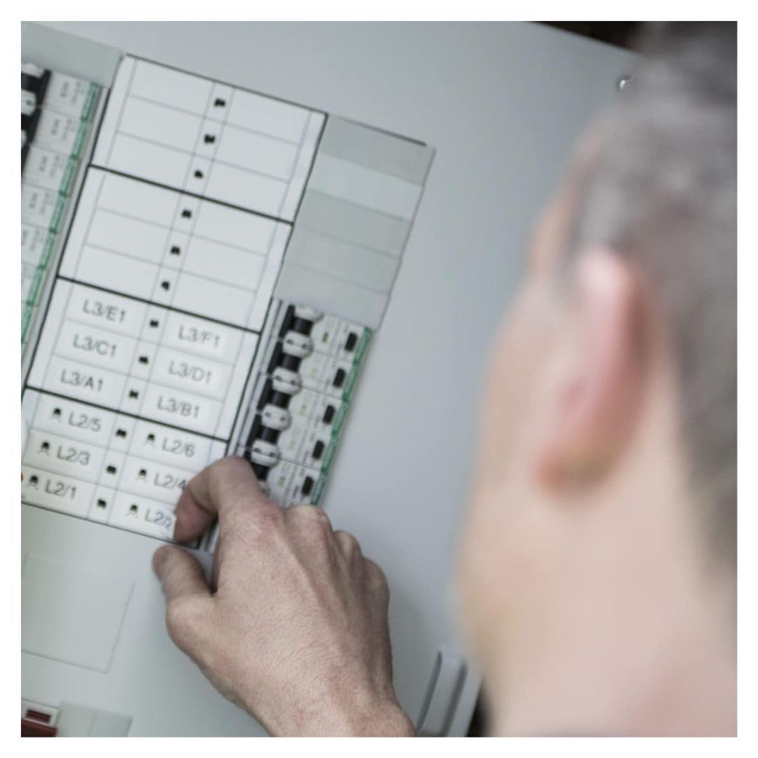 Etiquetadora compacta SparkGo SP-H55 con teclado en hebreo - Imagen 7