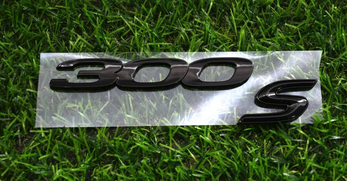 1pc Emblema de maletero personalizado 300-S 3D Badge de