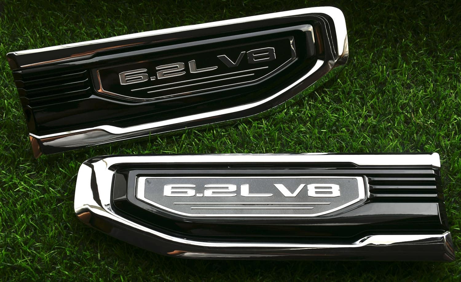 Par de Nuevos Emblemas de 5.3L V8 Lado del Conductor