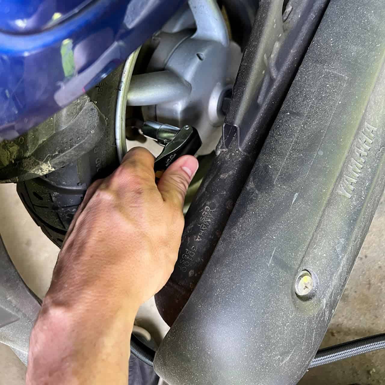 LockNFlate™ Llave de Aire de 90 Grados (Flujo Abierto 90°) - Imagen 5