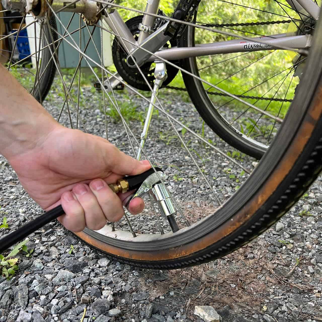 LockNFlate™ Llave de Aire de 90 Grados (Flujo Abierto 90°) - Imagen 3