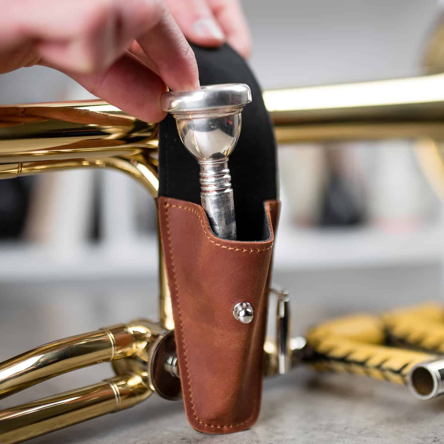 Porta boquilla de trombón/eufonio. Estuche de cuero genuino - Imagen 4