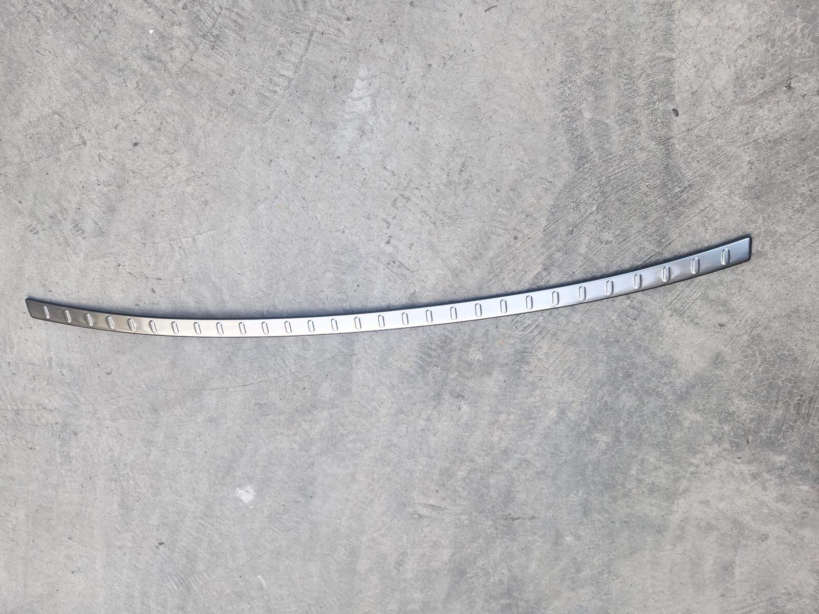 Protector de Cubierta de Umbrales de Parachoques Trasero - Imagen 9