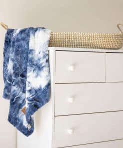 Manta de bebé de piel sintética Cuddle Cookie -Azul