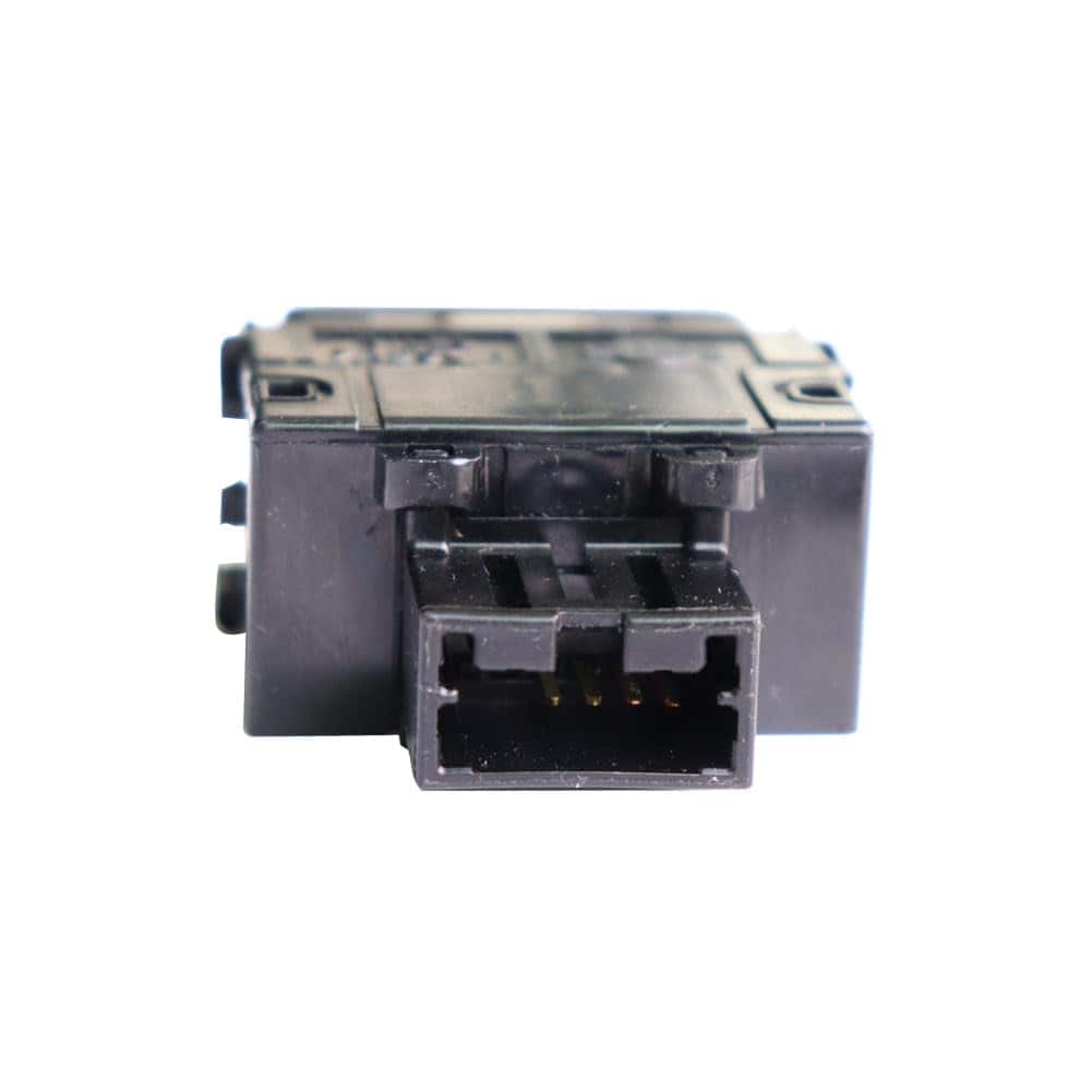 Switch de Apertura de Portón Trasero para Rogue Armada - Imagen 4