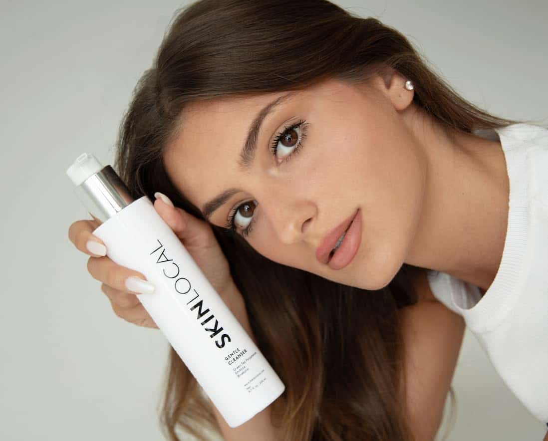 Limpiador facial suave sin jabón SkinLocal con té verde - Imagen 5