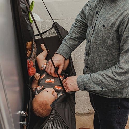 Baby Change-N-Go: Estación portátil de cambio de pañales - Imagen 5