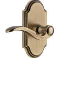 Placa de Arco de Paso con Manija Bellagio en Latón Vintage,