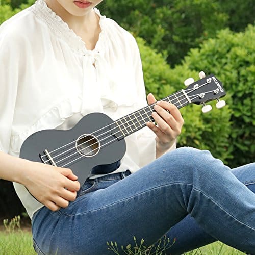 HUAWIND 21 Pulgadas Soprano Ukulele para Principiantes, - Imagen 9