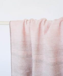 Manta de Amor Thread Talk en Rosa - Manta de 60x80 de Felpa