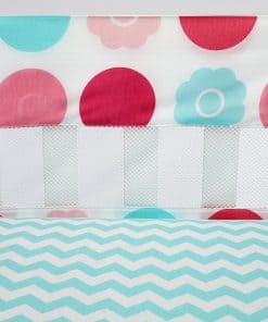 Protector de cuna seguro Tickled de Little Bedding by NoJo,