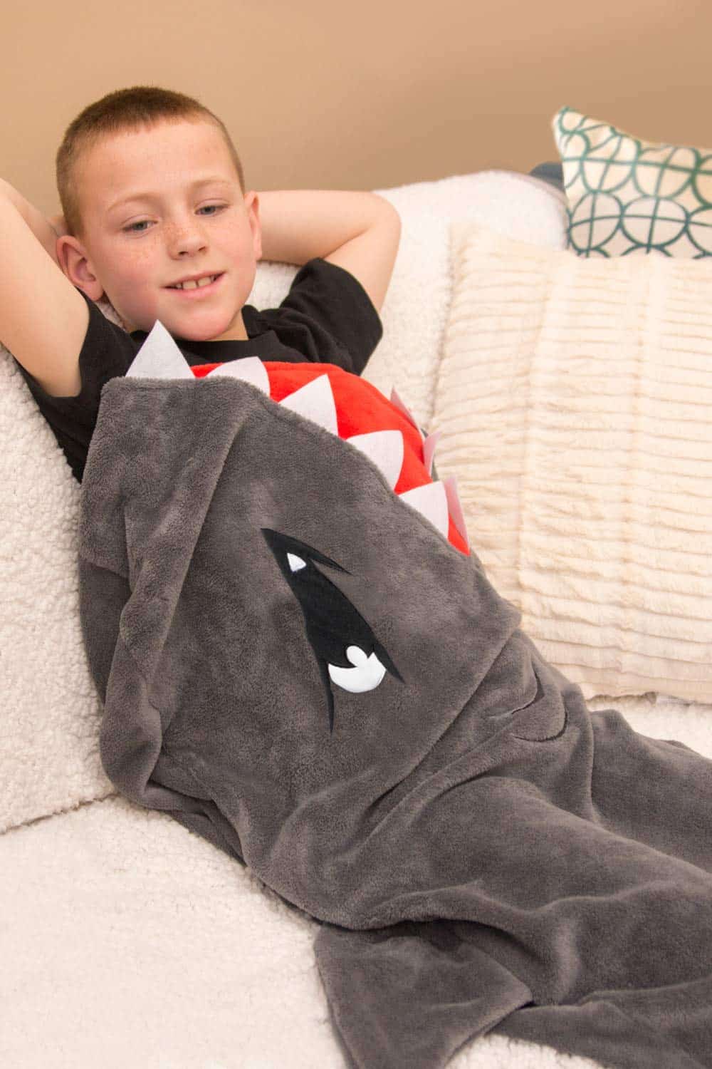 Manta con capucha portátil Fin Fun Shark para niños - Manta - Imagen 6
