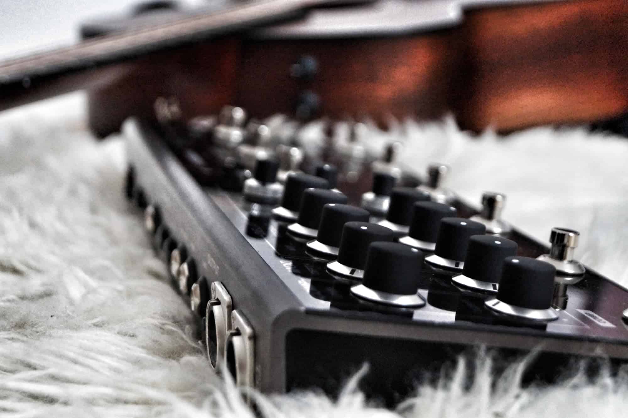 Pedal de Efectos Múltiples para Guitarra Acústica T-Rex - Imagen 7