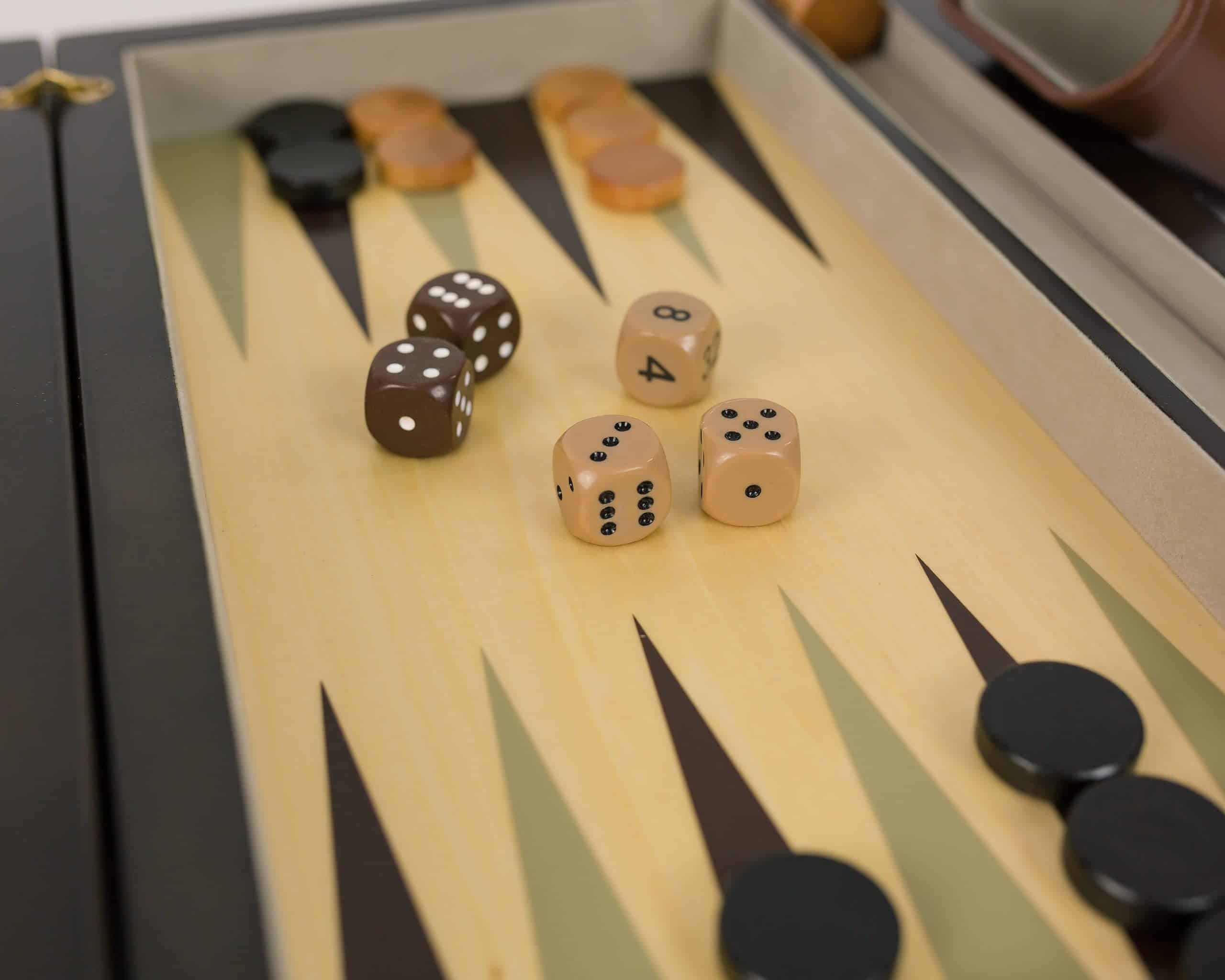 Juego de Mesa Premier Backgammon - Imagen 3