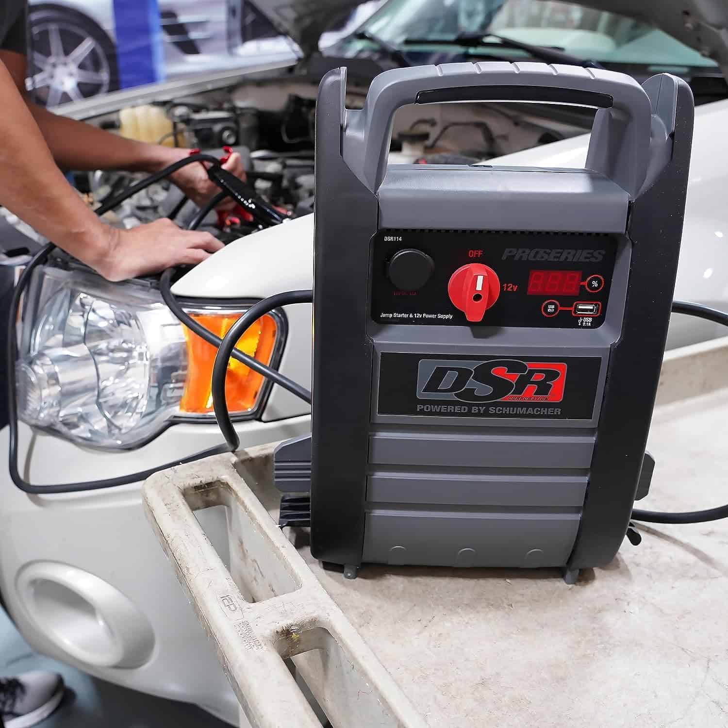 Arrancador de coche de grado profesional Schumacher DSR114 - Imagen 4