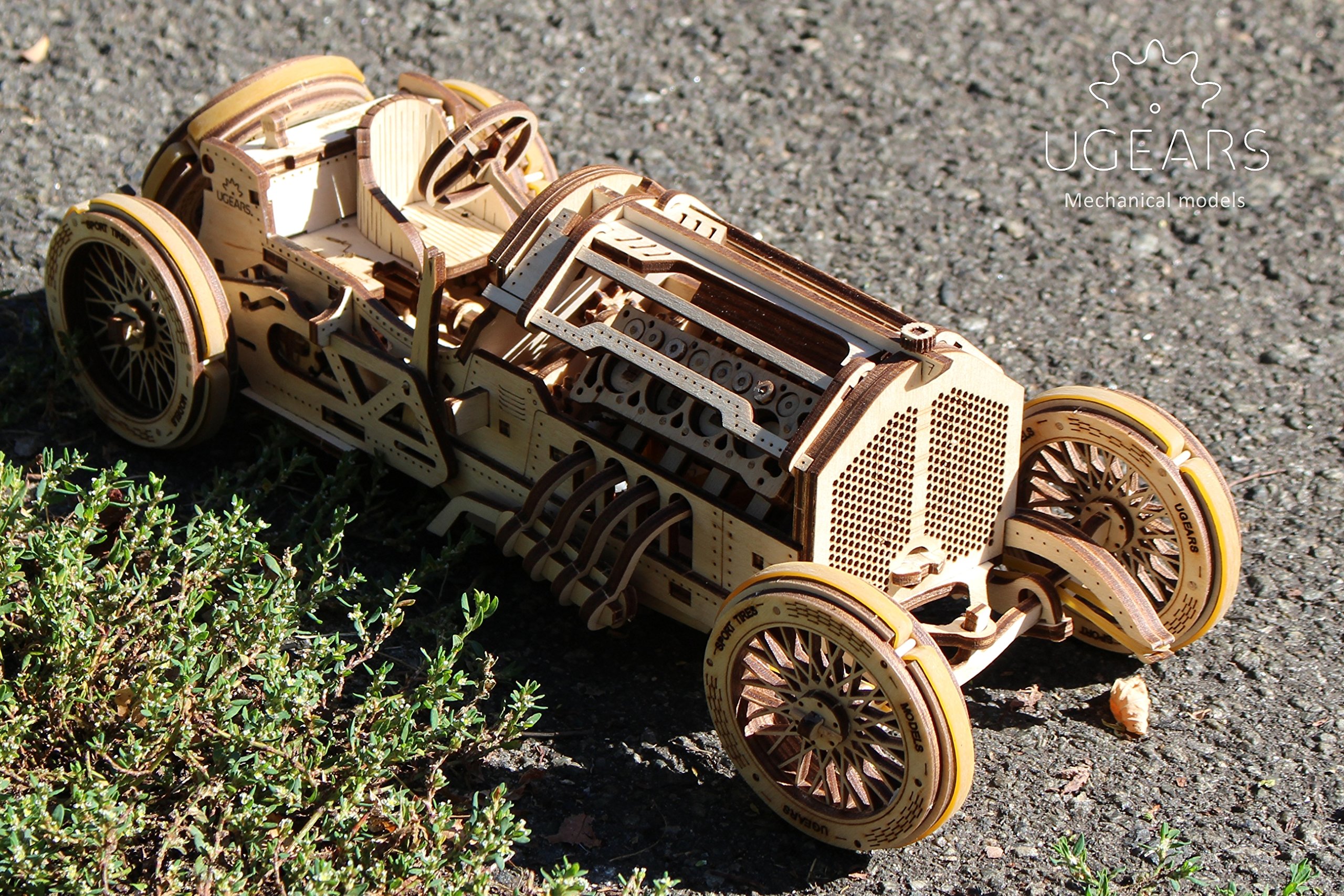 Modelo de Coche de Carreras Ugears U-9 Grand Prix de Madera - Imagen 8