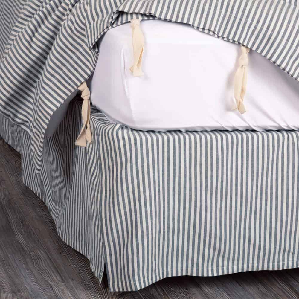 Ropa de cama con estampado de rayas azules de granja de