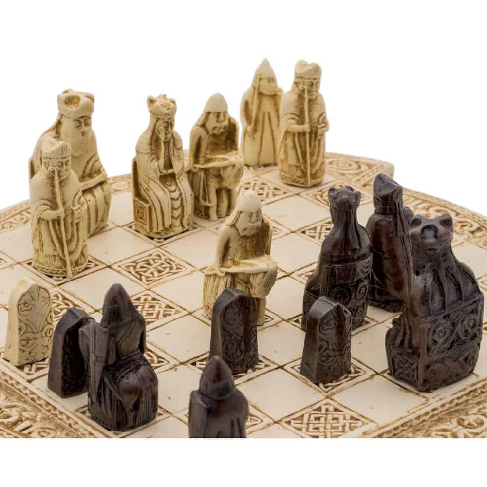 Juego de ajedrez celta compacto de la Isla de Lewis de 9 - Imagen 7