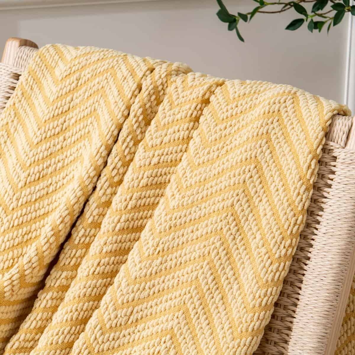 Manta de Lana Dorada BATTILO HOME para Sofá, Manta Amarilla - Imagen 4