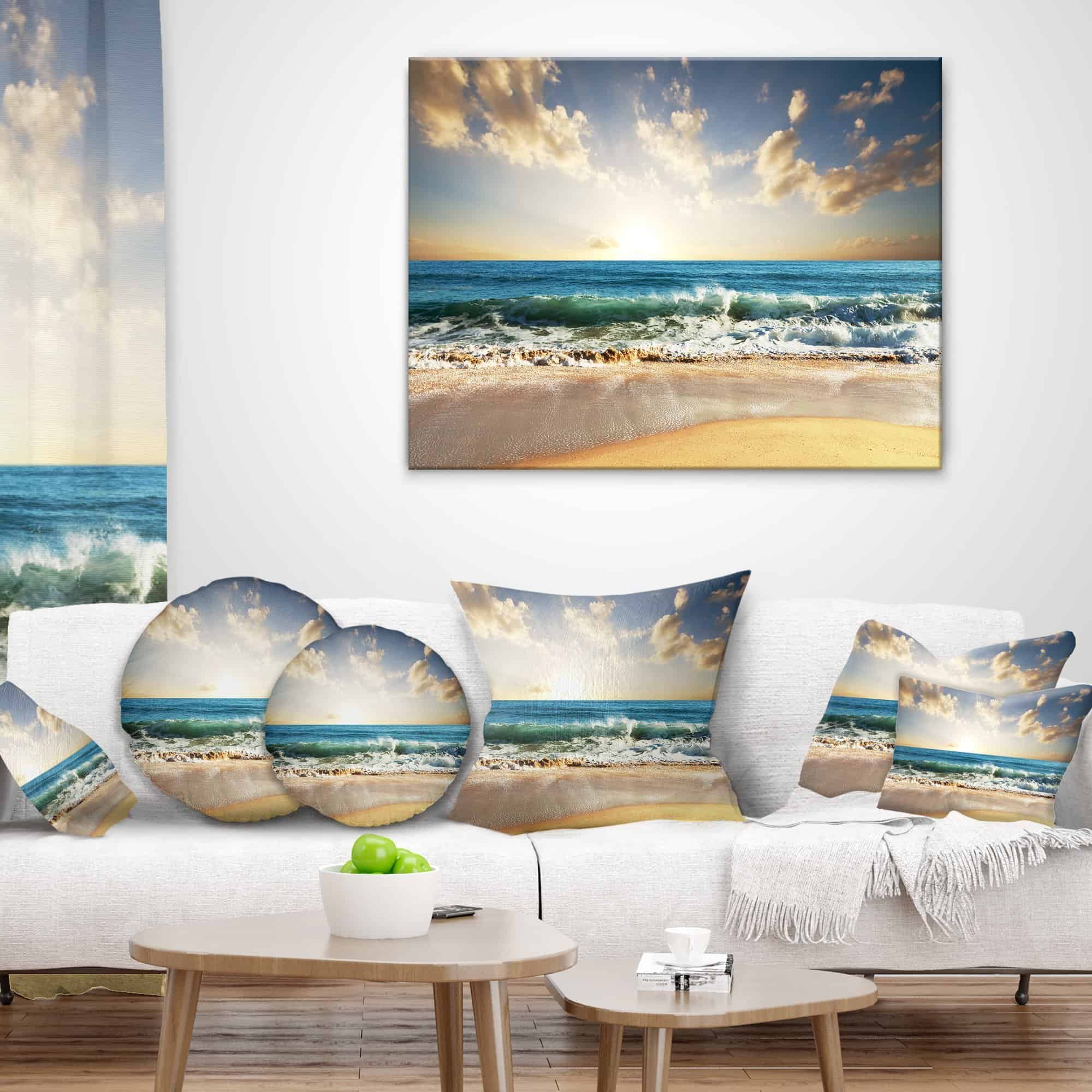 Almohada de diseño 'Cielo nublado y mar azul vibrante' para - Imagen 4