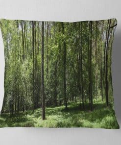 Designart Wild Green Panorama' Funda de Cojín de Bosque