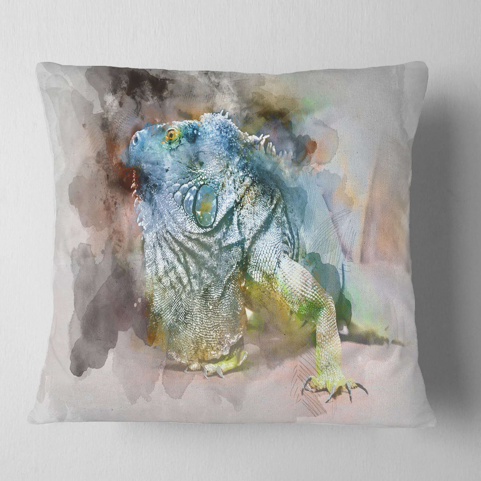 Designart Green Iguana Close Up Painting' Abstract Throw