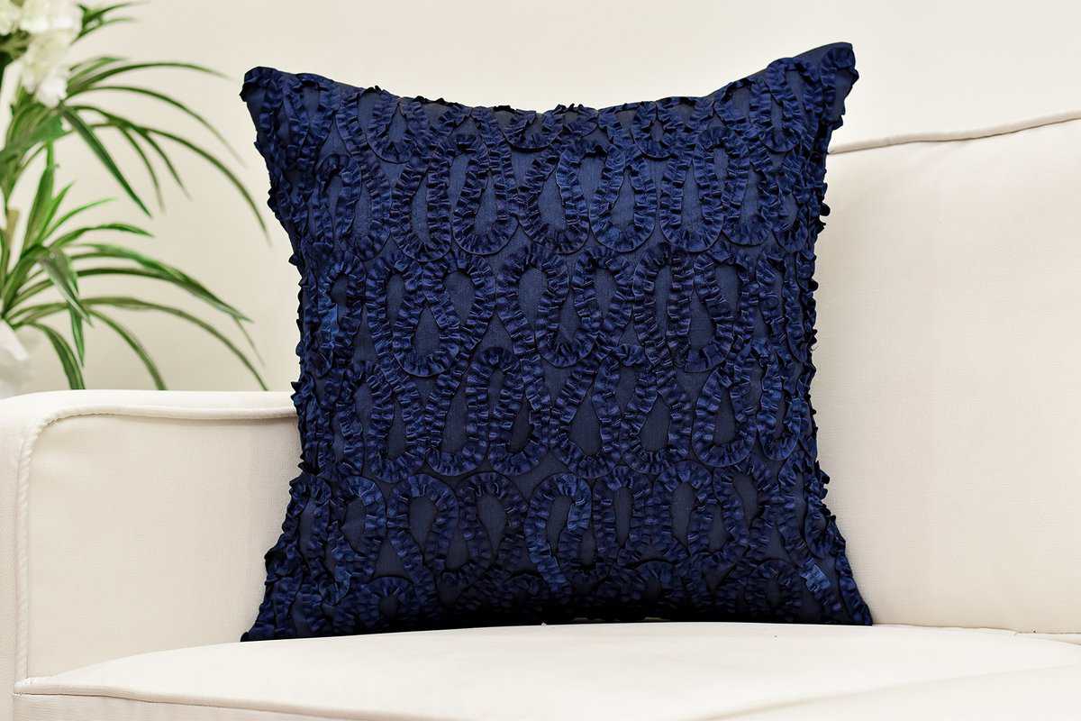 Funda de cojín euro azul marino The White Petals (trabajo - Imagen 4