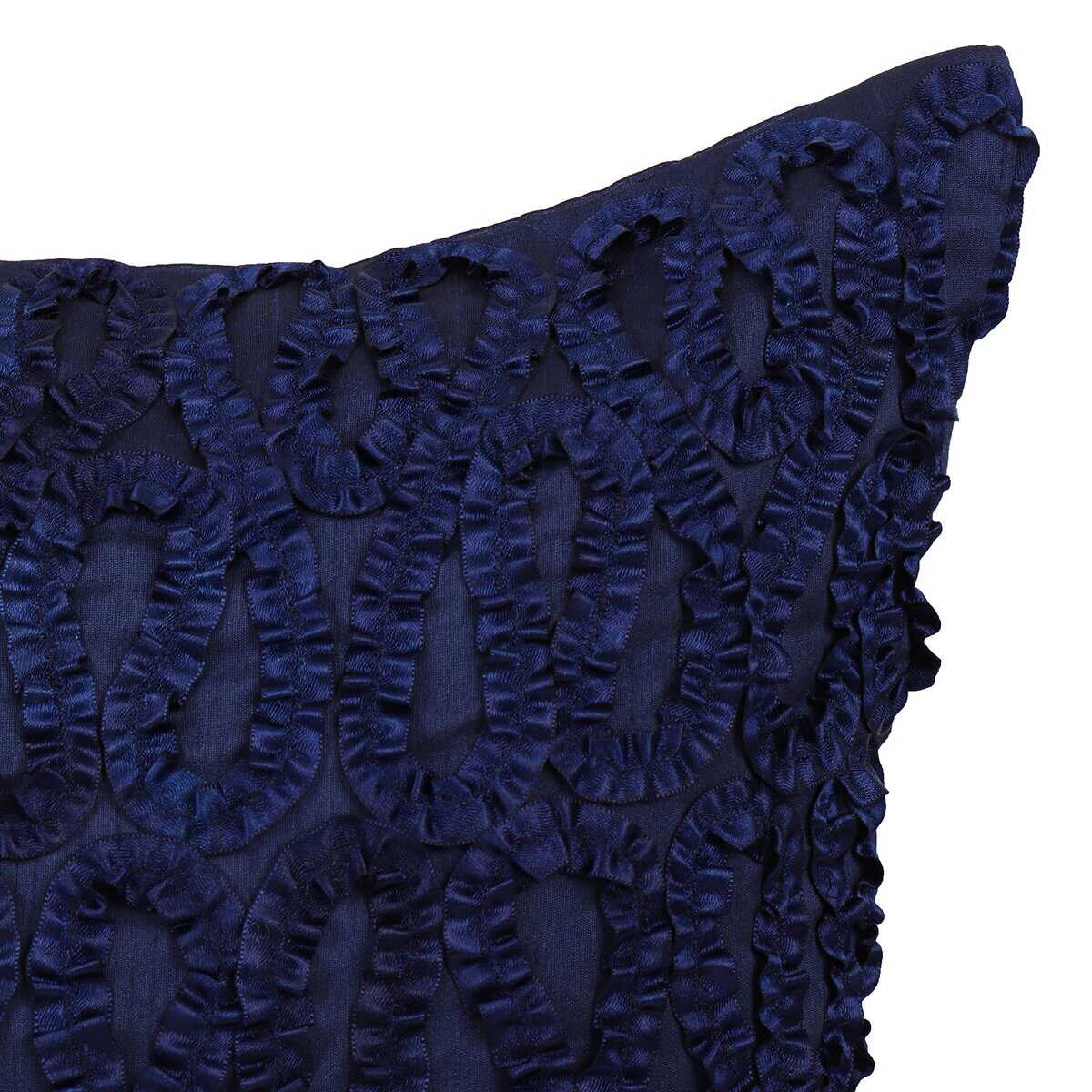 Funda de cojín euro azul marino The White Petals (trabajo - Imagen 3