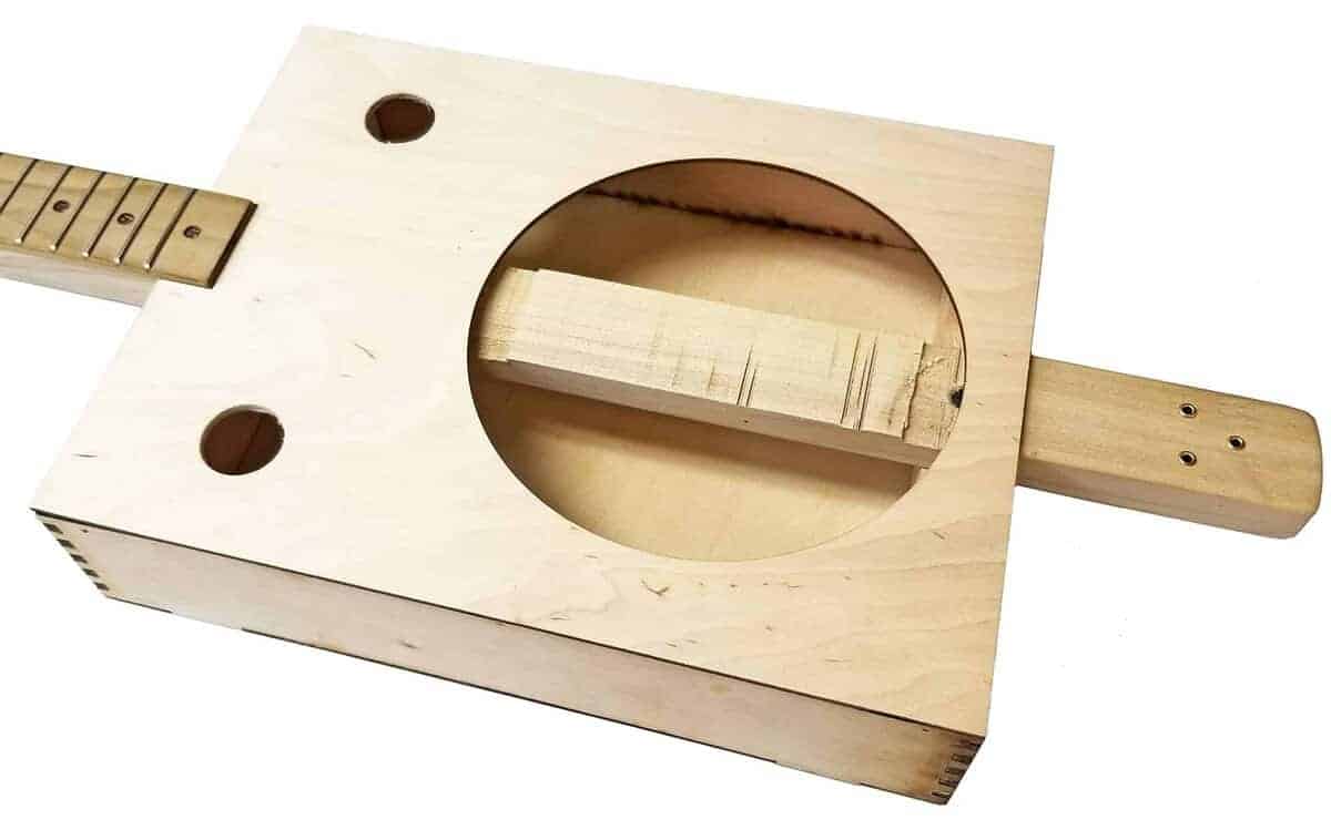 Kit de guitarra de resonador de lata 'Tin Pan Alley' de 3 - Imagen 5