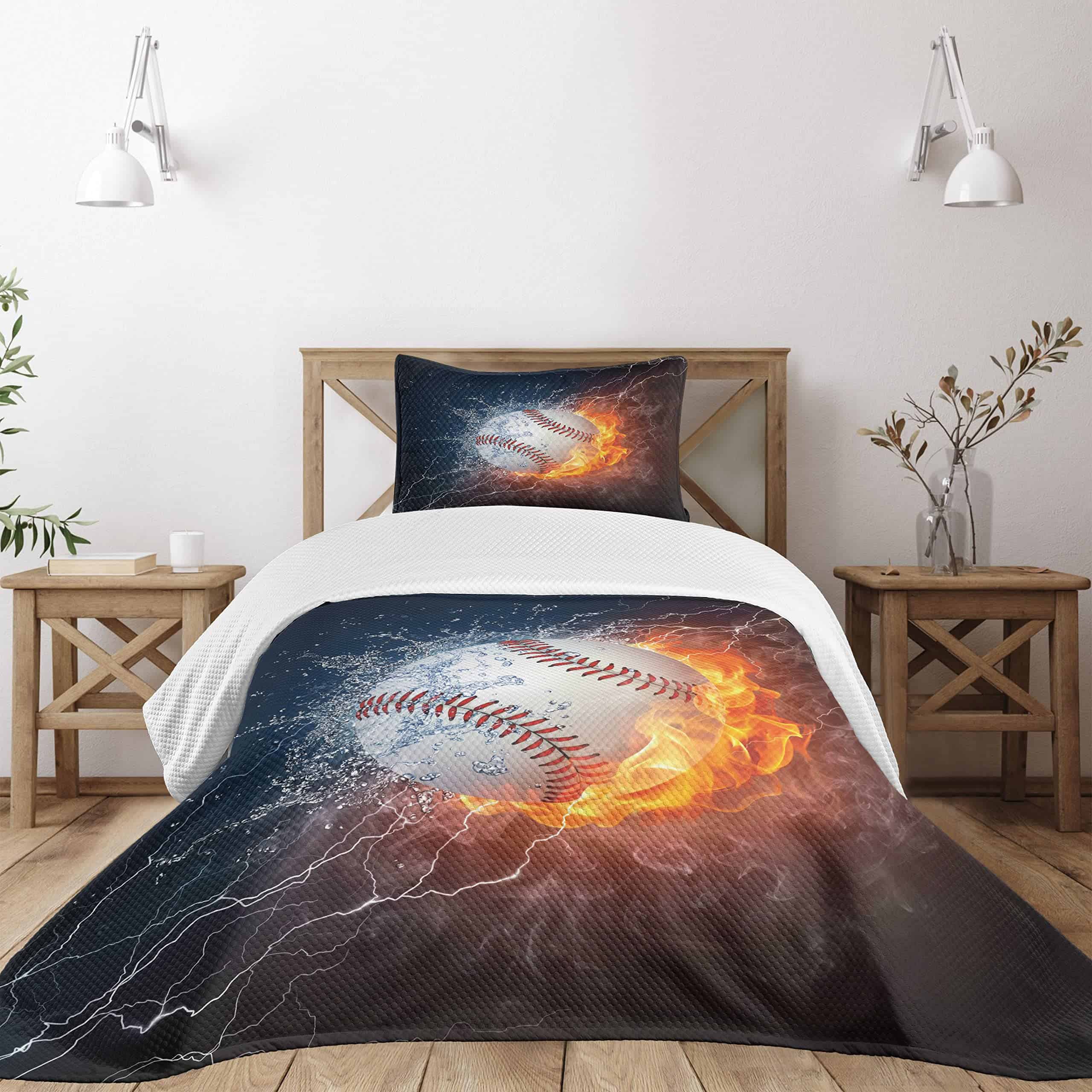 Colcha Lunarable Deportiva, Bola de Béisbol y Agua