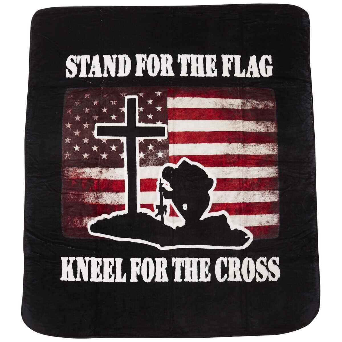 Manta de piel sintética con soporte para la bandera -