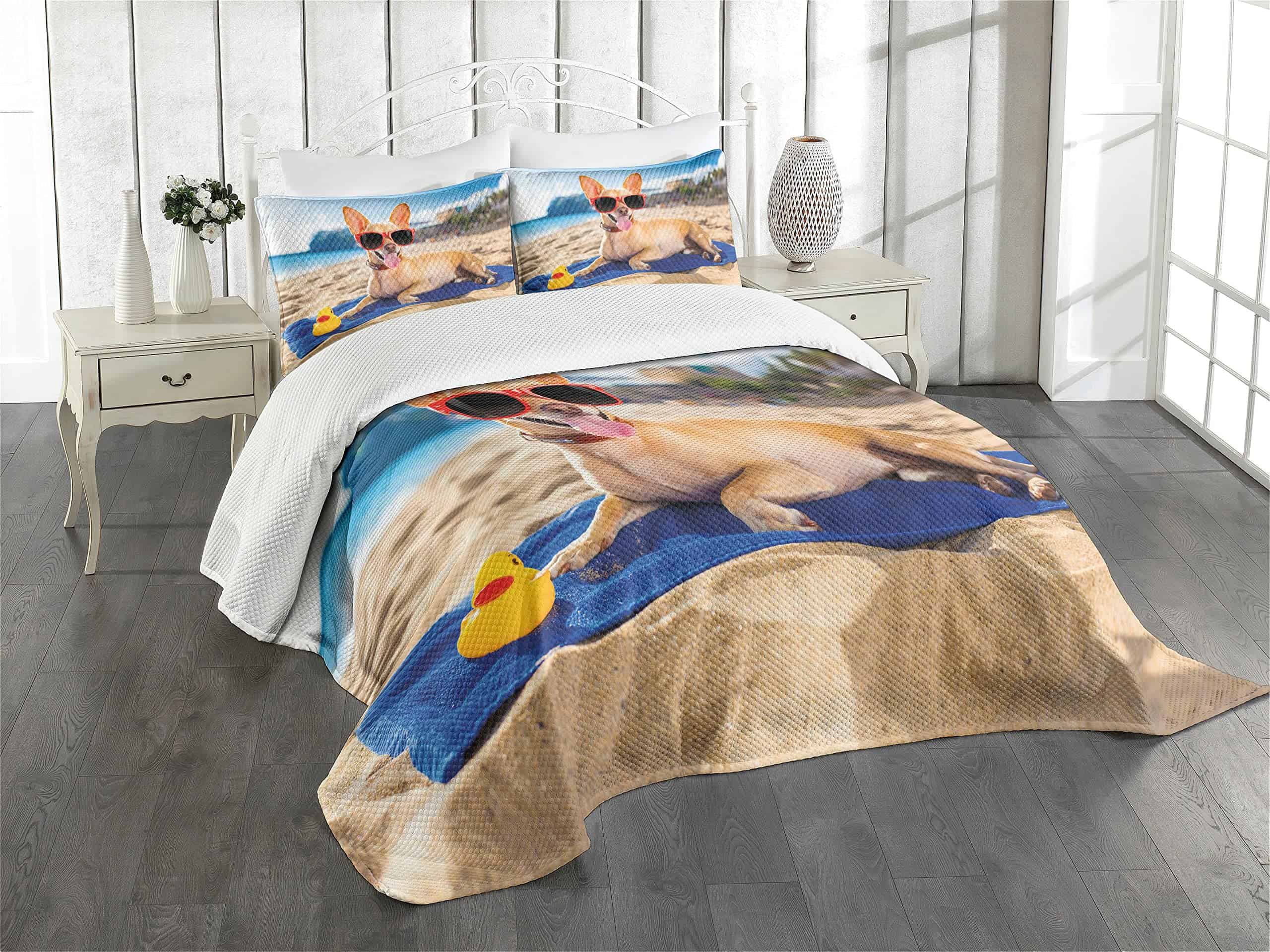 Colcha Decorativa Lunarable Divertida, Perro Chihuahua en