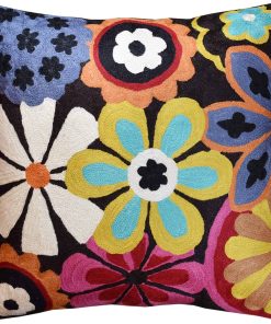 Funda de almohada moderna Kashmir Designs Black Daisy