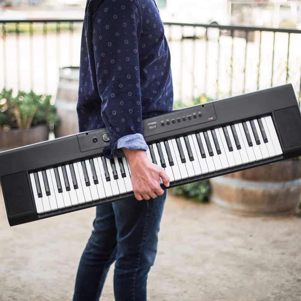 Piano Digital Portátil de 61 Teclas Artesia con Teclas - Imagen 5
