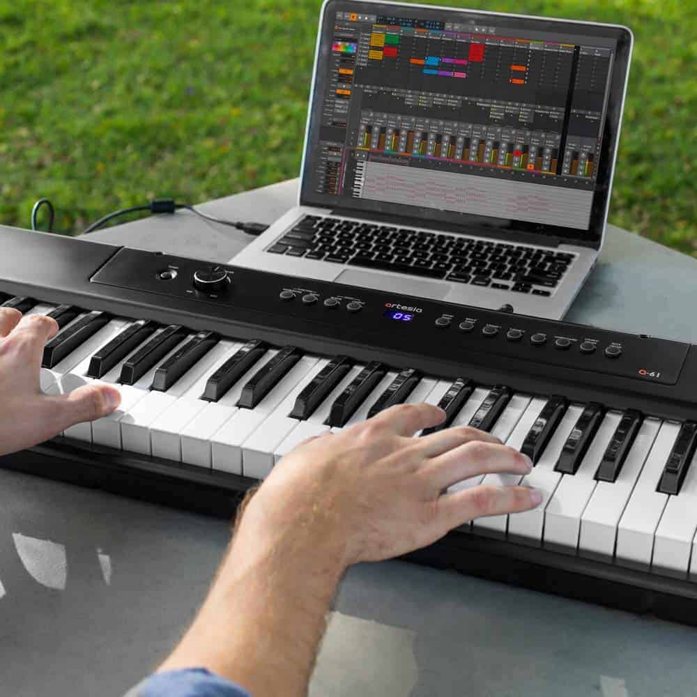 Piano Digital Portátil de 61 Teclas Artesia con Teclas - Imagen 7