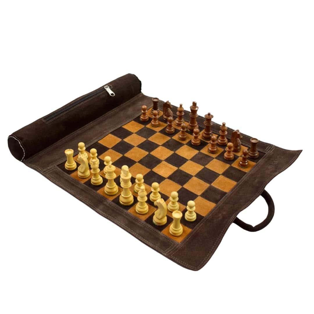 Juego de Ajedrez de Cuero Genuino WIGANO 19"X15" (Tamaño