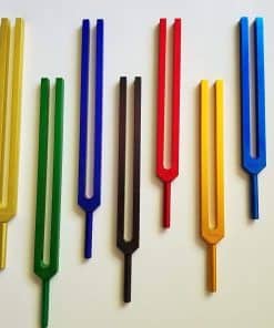 Set de 8 tenedores de sintonización del color del Chakra