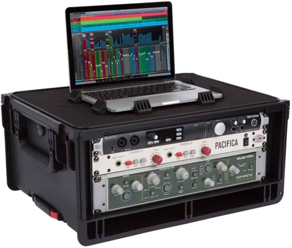 Estuche de Rack con Ruedas SKB Injection Molded 4U ISeries