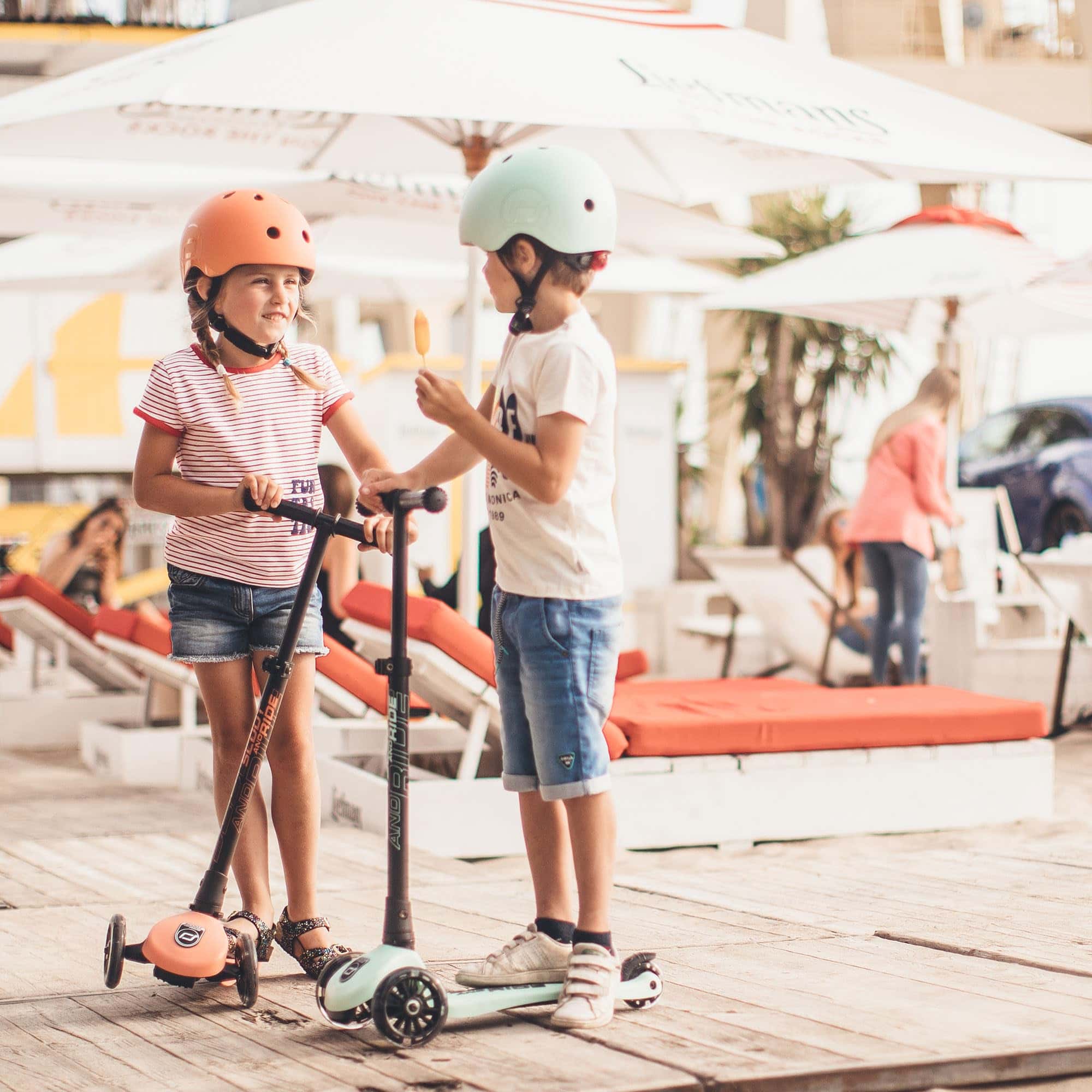 Scoot & Ride Highwaykick 3 LED Kiwi - Imagen 8