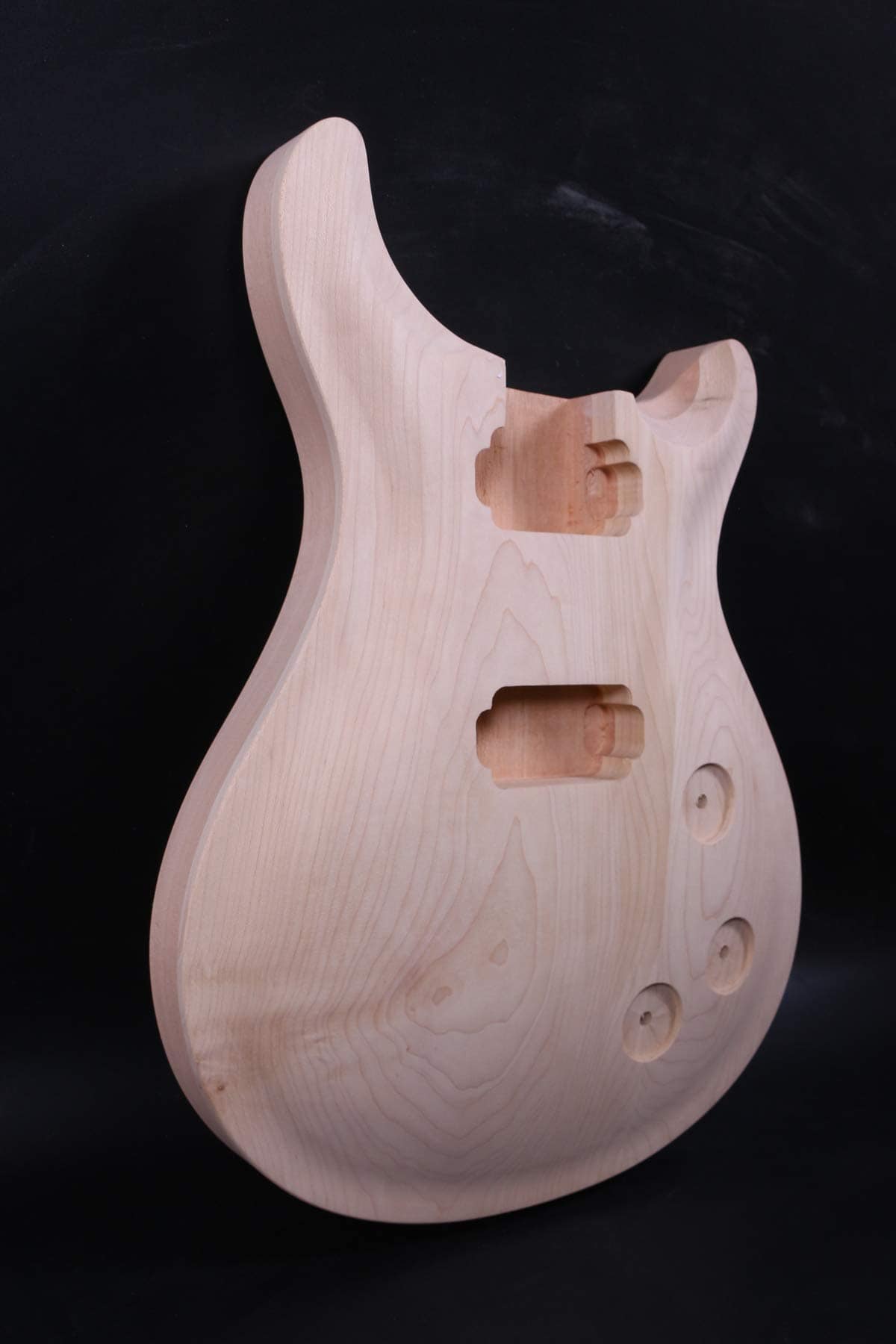 Cuerpo de Guitarra Inacabado de Caoba y Madera de Arce Para