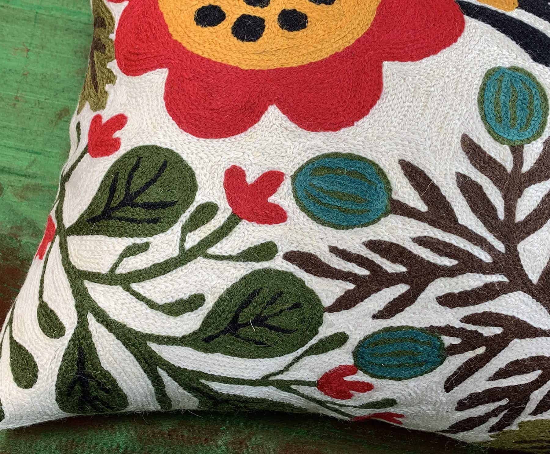 Funda de Cojín Floral Lumbar Crema | Cojines de Lanzamiento - Imagen 10