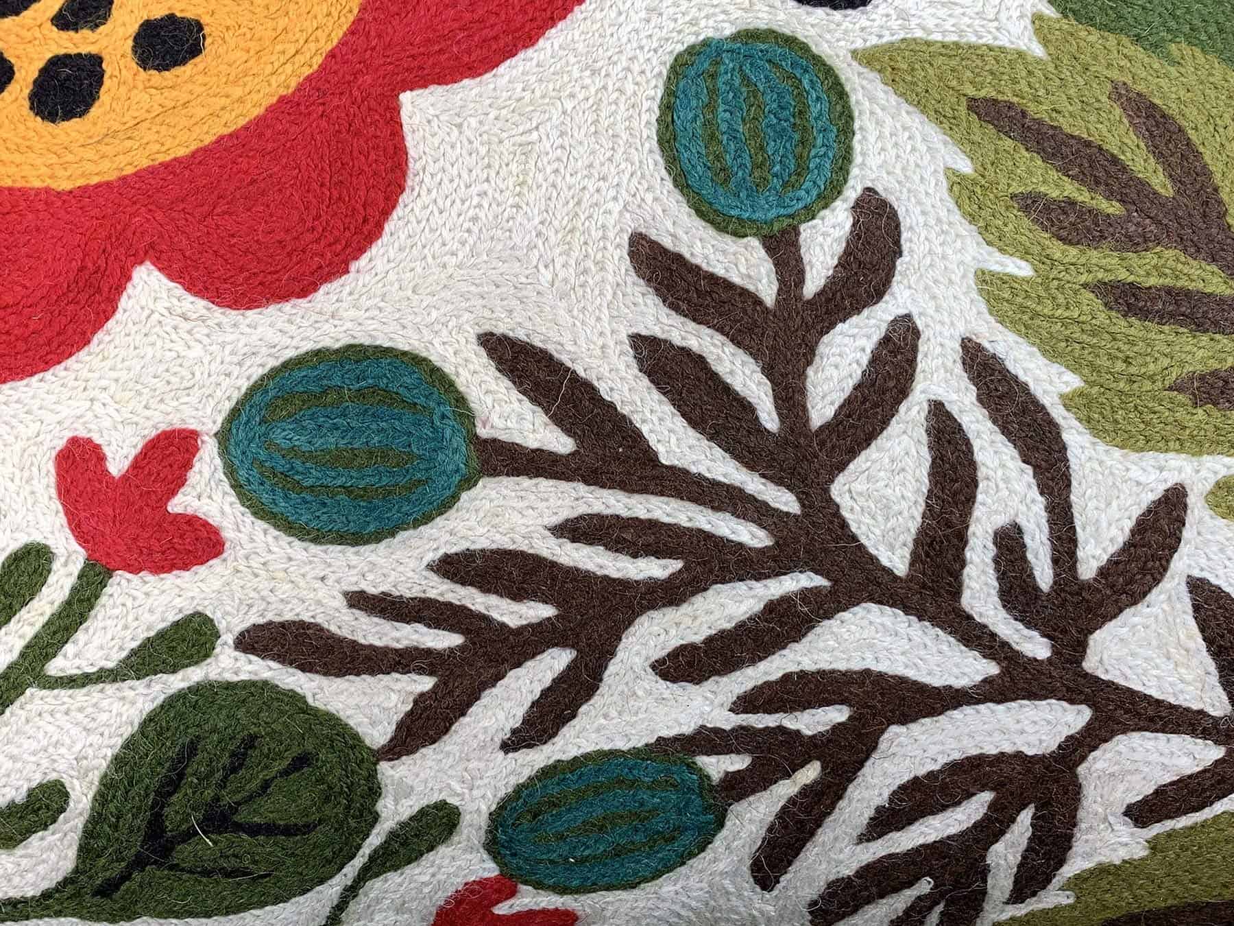 Funda de Cojín Floral Lumbar Crema | Cojines de Lanzamiento - Imagen 8