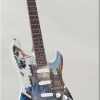 Miniatura de Guitarra Pink Floyd The Wall con Púa de