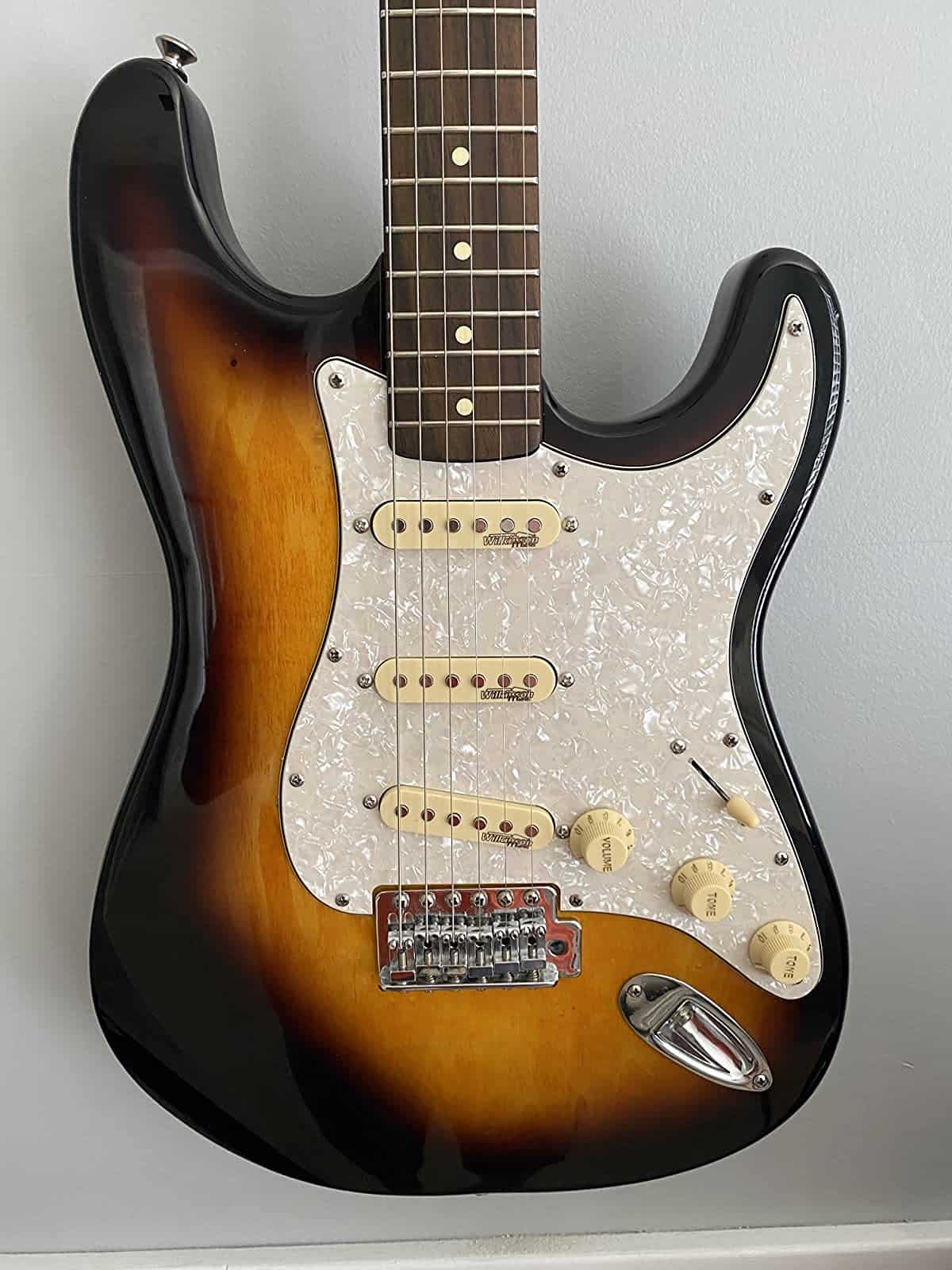 Pickguard cargado KAISH Aged Pearl para guitarra eléctrica - Imagen 8